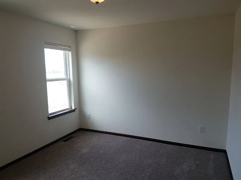 124 Villa Ct — Photo 11