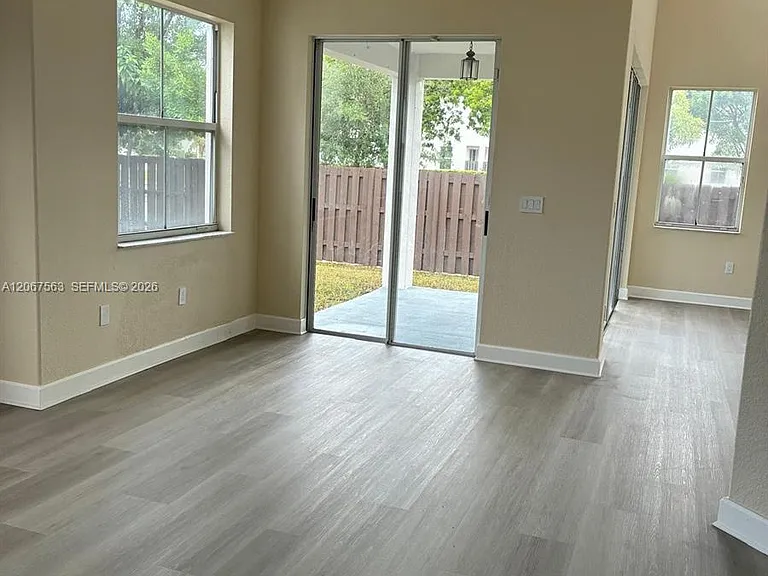 8205 NW 116th Ave — Photo 12
