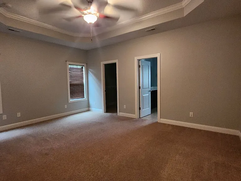 250 Sailor St — Photo 14