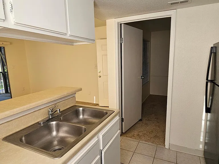 9100 Dr Martin Luther King Jr St N #1423 — Photo 8