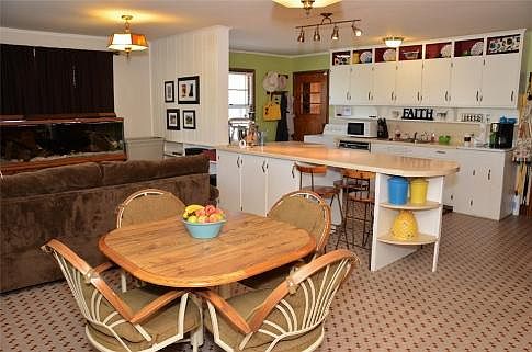 Dining Room/Kitchen