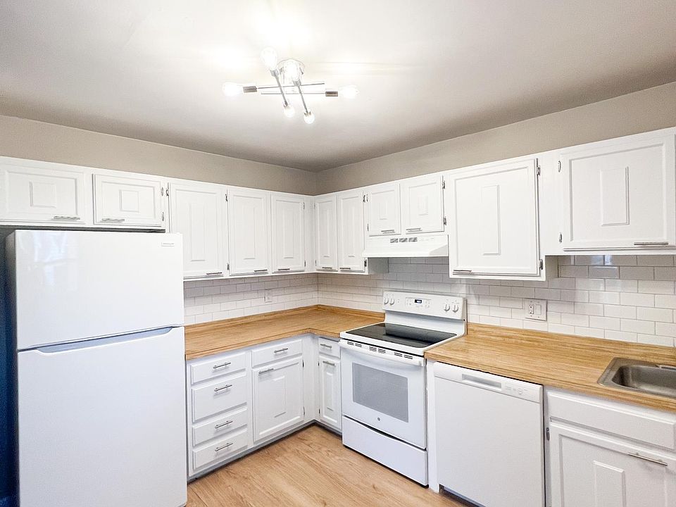 Large kitchen with new appliances