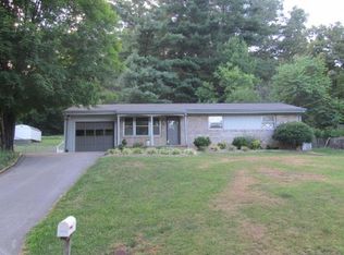 313 Hamilton Pl, Kingsport, TN 37663