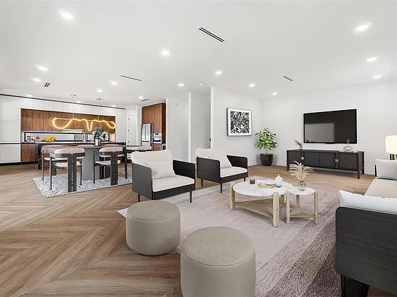 4th image of 401 PARK BOULEVARD