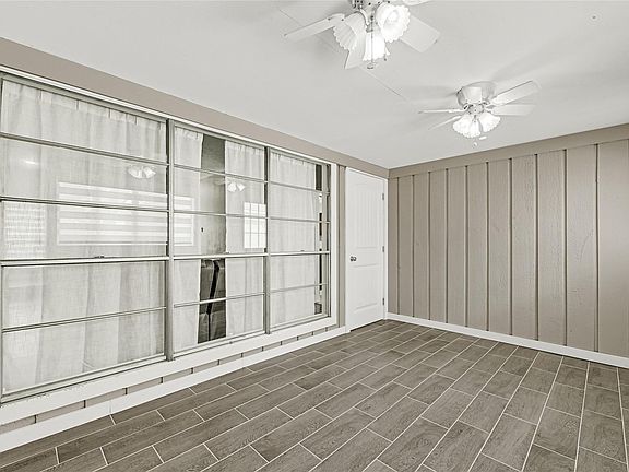 3rd image of 2407 Rambling Brook Dr
