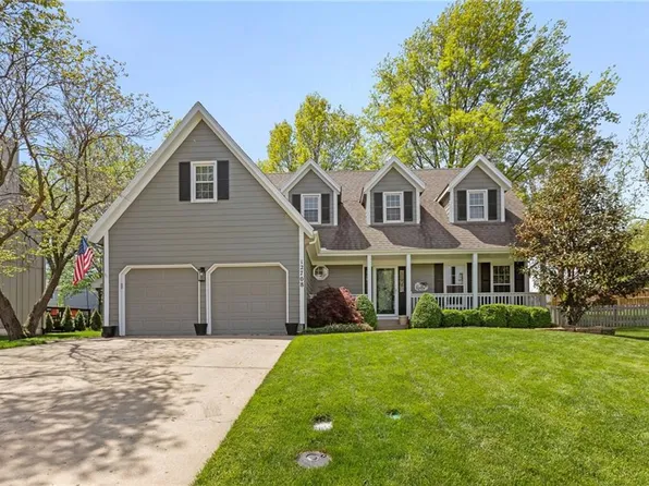 12708 Garnett St, Overland Park, KS 66213