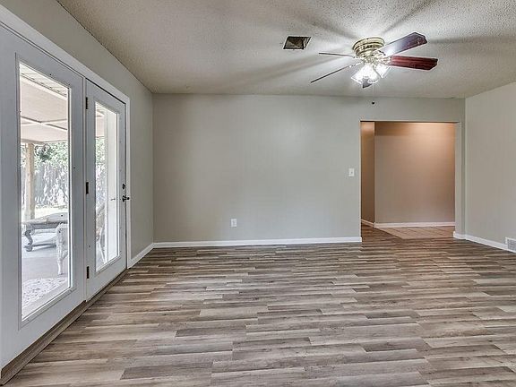 5th image of 7405 NW 5th St