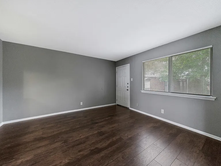 1045 Shook Ave #134 — Photo 5