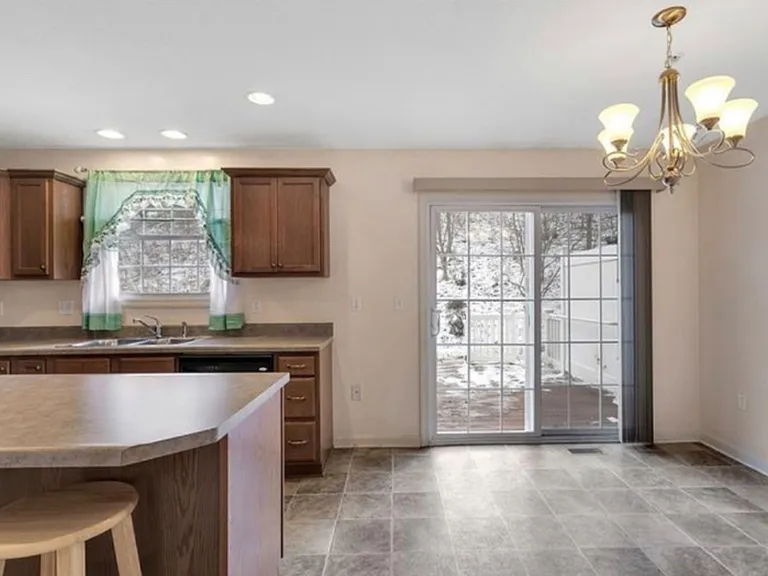 225 Persimmon Ln — Photo 23