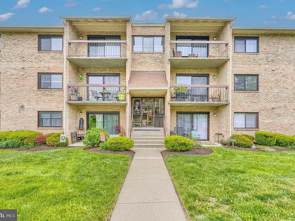 2 Summit Hill Ct APT C3, Baltimore, MD 21228