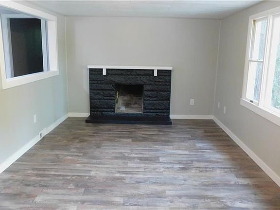 2nd image of 3693 North Dr