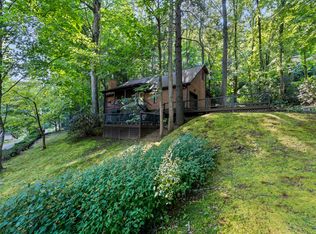 585 Summit Dr, Maggie Valley, NC 28751