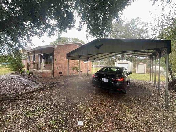 4th image of 16741 Springs Mill Rd