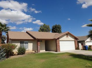 4816 Peacock Ct, Bakersfield, CA 93313