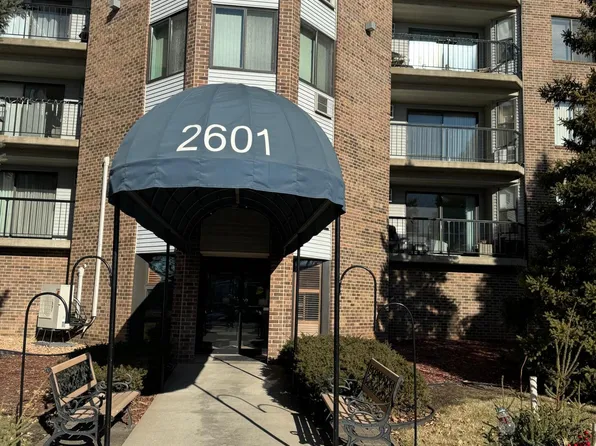 2601 Kenzie Ter APT 408, Saint Anthony, MN 55418