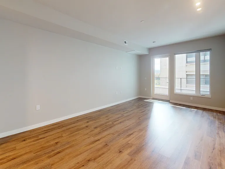Residences at Lake Merritt — Photo 45
