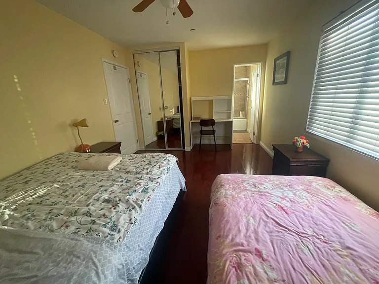 2548 Mayflower Ave #B — Photo 27