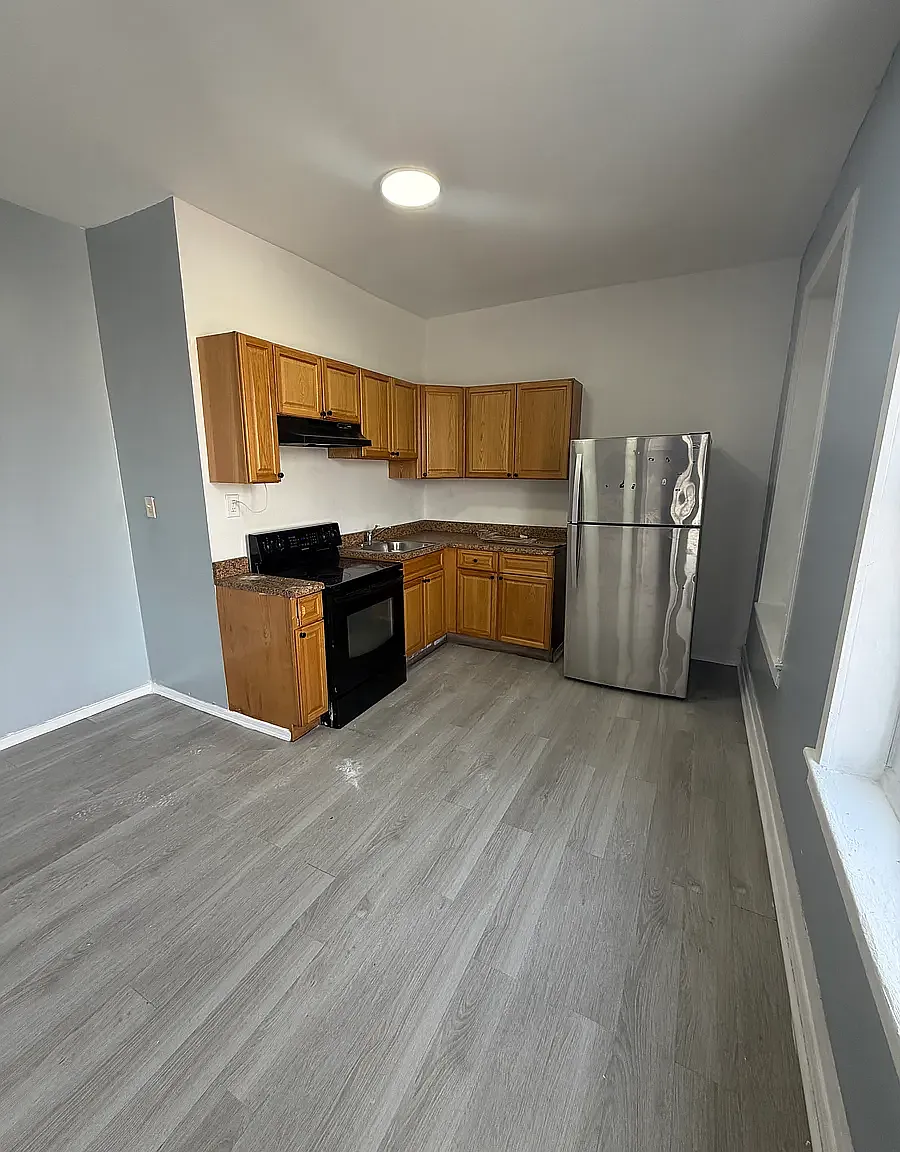 2 bed, 600 sqft, $1,000 — Photo 4
