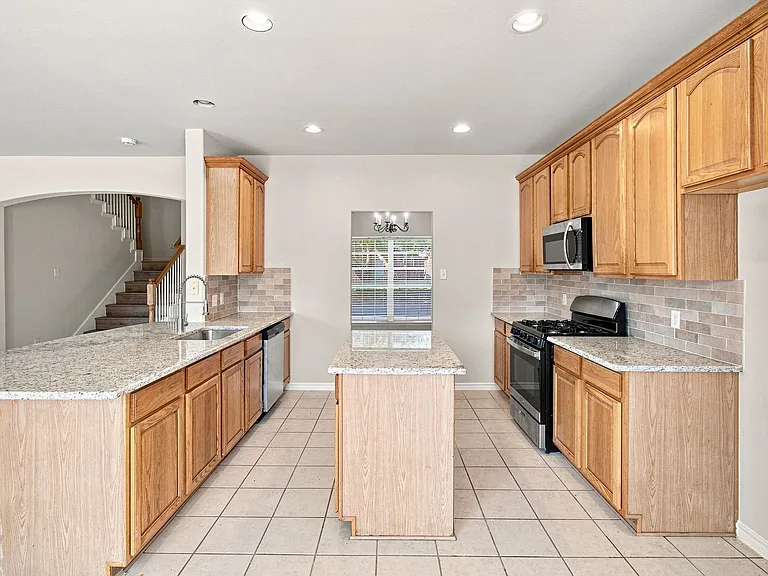 8009 Riverwalk Trl — Photo 10