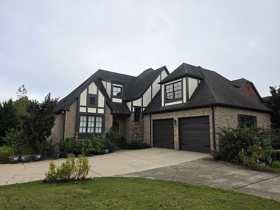 5093 Park Side Cir