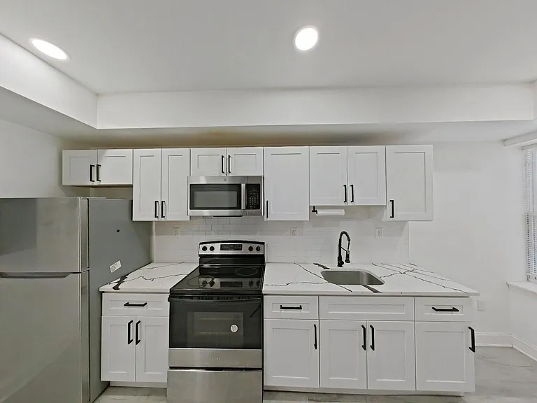 3331 N Howard St #2 — Photo 5