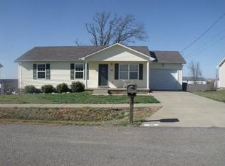 113 Jackson St, Radcliff, KY 40160