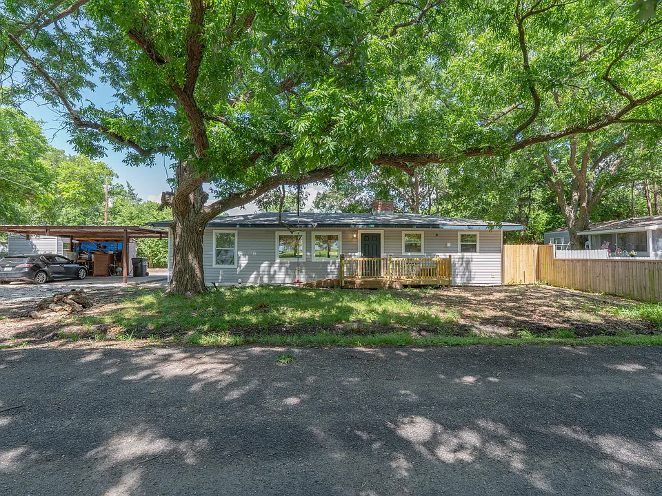 146 Park Dr