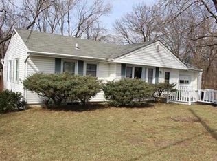 6900 Fulton Rd, Pleasant Valley, MO 64068