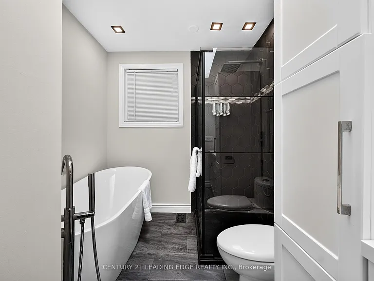 4012 Ellesmere Rd — Photo 26