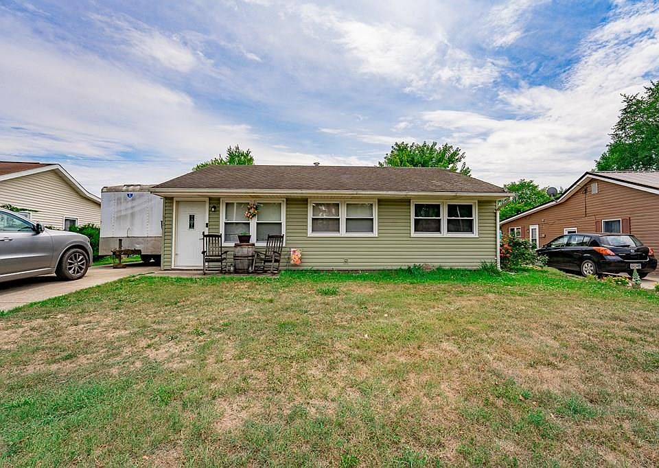 1st image of 512 Rose Dr
