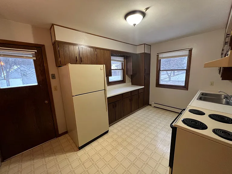 905 W 18th St #201 — Photo 8