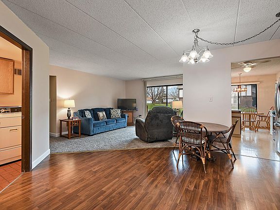 3rd image of 18035 Royal Oak Ct