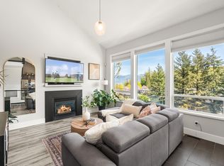 36047 Old Yale Rd, Abbotsford, BC V3G2C6