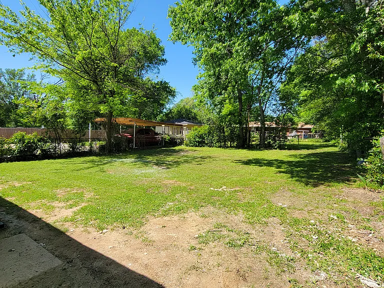 1615 Outer Dr — Photo 12