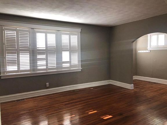 5th image of 1018 E Linden Ave