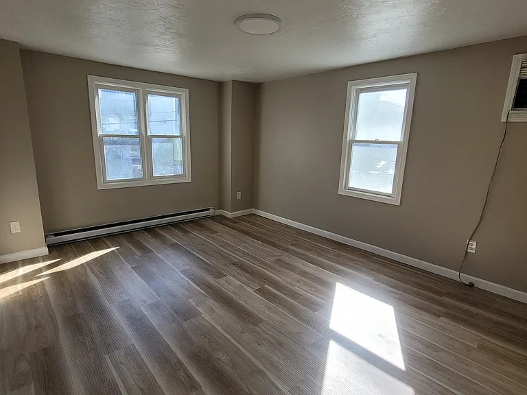 7 Gibbs St #7 — Photo 5