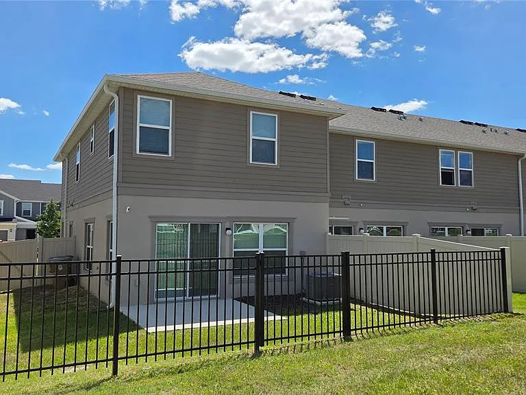 728 Stoney Point Cir — Photo 13