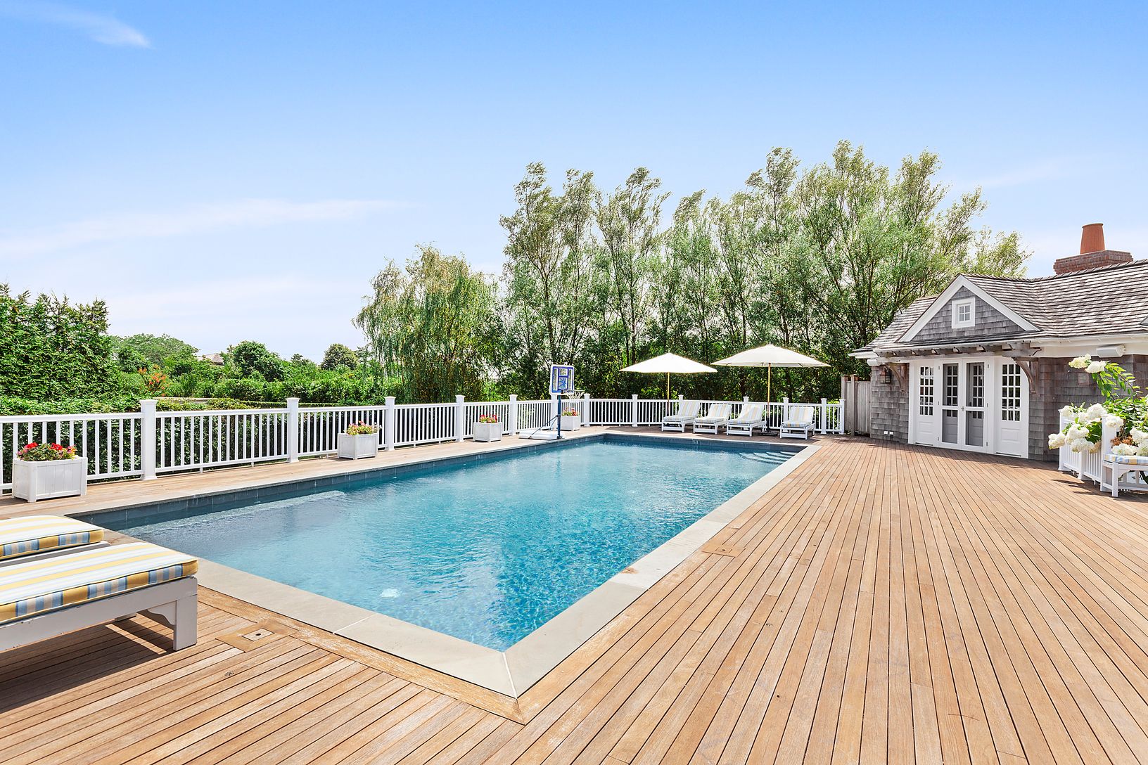  Heated Saltwater Gunite Pool