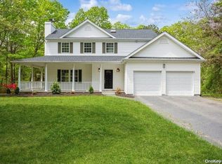 14 Messina Ave, Center Moriches, NY 11934