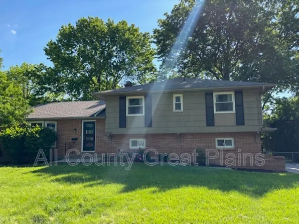 10439 Baltimore Ave, Kansas City, MO 64114