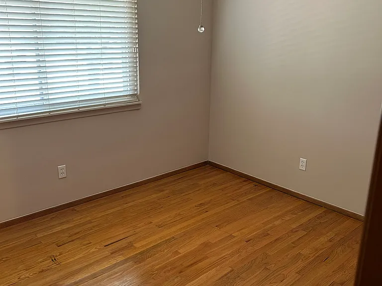 33773 Somerset Dr — Photo 3