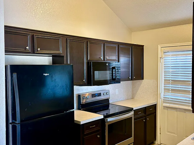 4107 Alan Kent Dr #B — Photo 7