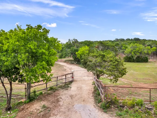 7352 Spicewood Springs Rd, Austin, TX 78759