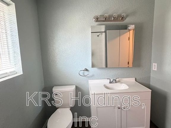 5th image of 4203A Orcutt Ave
