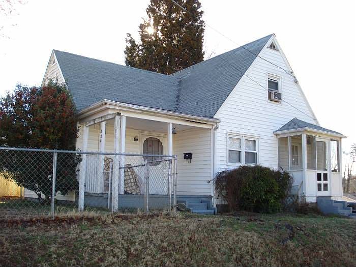820 Palmer Lane