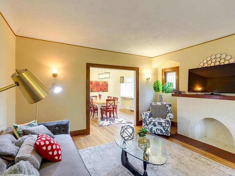 2582 Colchester Rd — Photo 8
