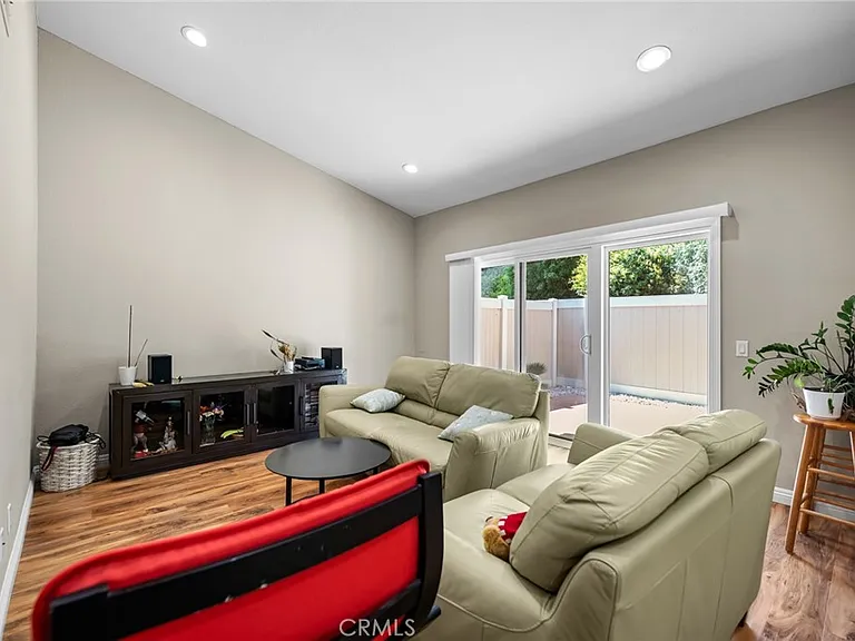 1315 Albariza Pl #5 — Photo 2