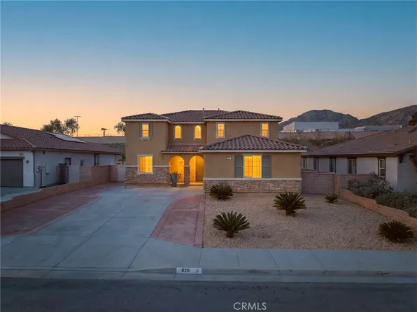 820 Genaro Dr, Perris, CA 92571
