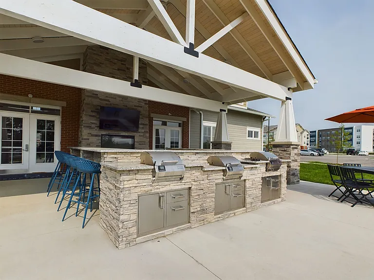 Greenview — Photo 9