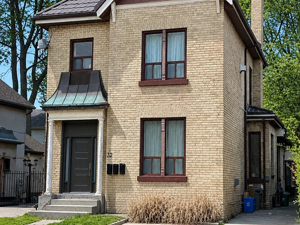 32 Cartwright St